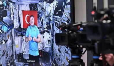 Astronot Alper Gezeravcı ile uzaydan 4. bağlantı! Merak edilen sorulara cevap verdi