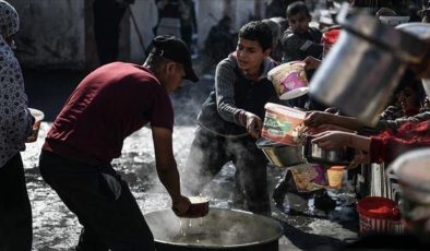 Gazze açlık ve hastalıklarla boğuşuyor