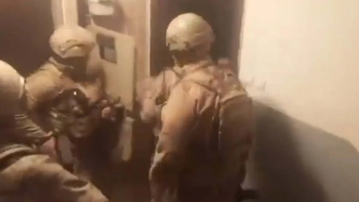 Bakan Yerlikaya duyurdu! 10 ilde siber operasyon! 223 şüpheli yakalandı