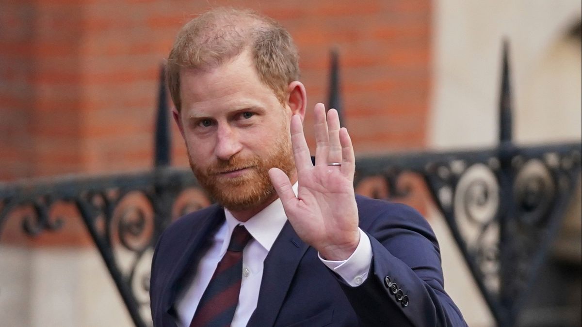 Prens Harry’den Ukrayna’ya destek: Yaralı askerlerle buluştu